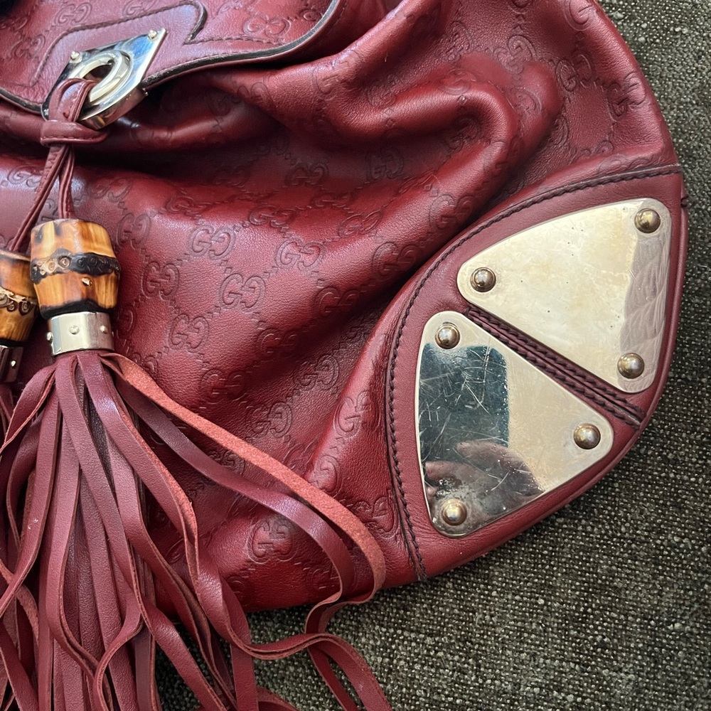 Gucci Deep Red Indy Leather Shoulder Bag with Tassels - Picture 5 of 9